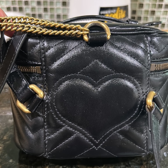 SOLD / Gucci Marmont chain backpack - Picture 4 of 11